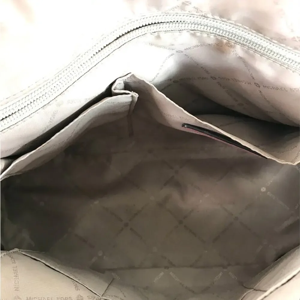 MICHAEL KORS Cindy Dome Satchel Saffiano Leather Bag Pink Classic Elegant Chic